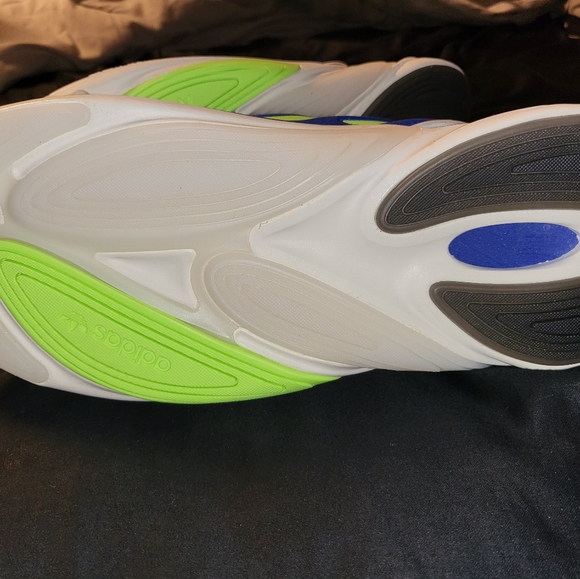 Ozelia panelled low-top leather sneakers - Picture 4 of 4